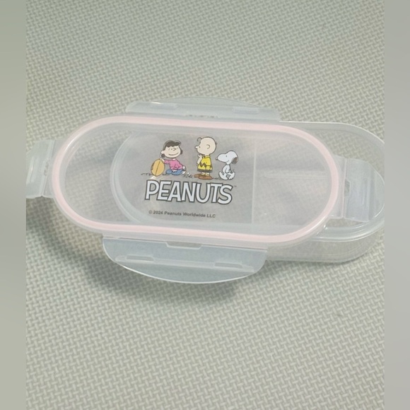 Clear Snoopy / Peanuts Character Lunch Box - Picture 6 of 6